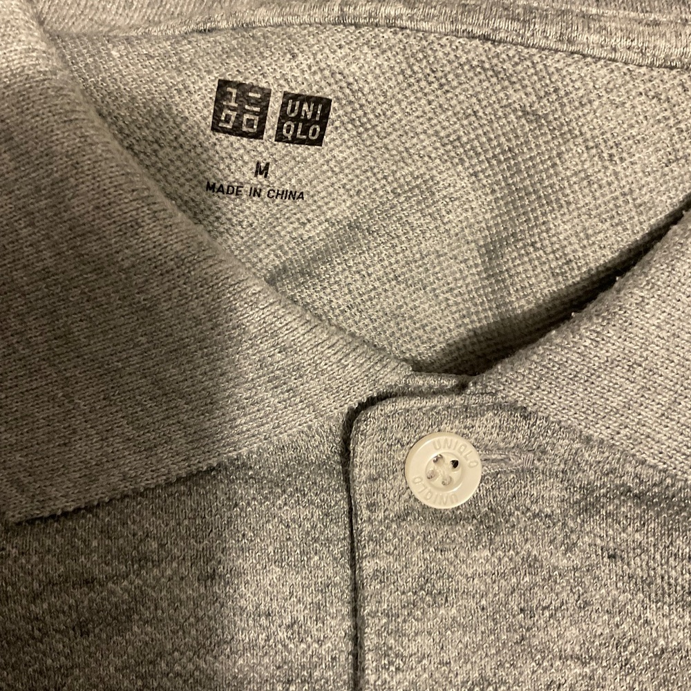 UNIQLO polo - Picture 2 of 2